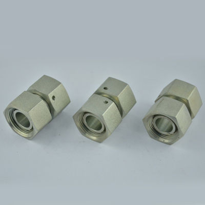 Metrische buizen met een rechtse adapter met draaiknoot model nr. 3C-W 3D-W