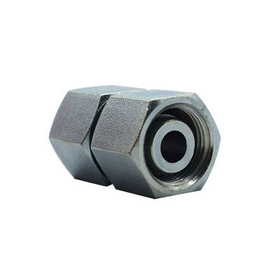 Metrische buizen met een rechtse adapter met draaiknoot model nr. 3C-W 3D-W