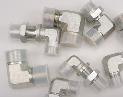 Medium Carbon Steel Hydraulische slang 90° Elbow Bulkhead Fittings voor een soepele werking